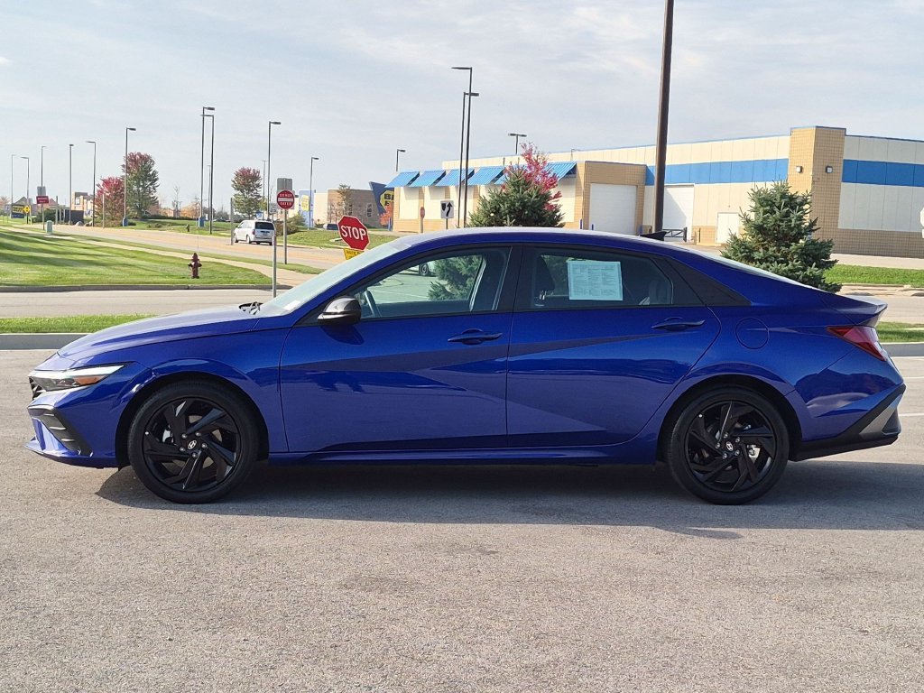 Certified Used 2026 Blue Hyundai SEL Sport image 4