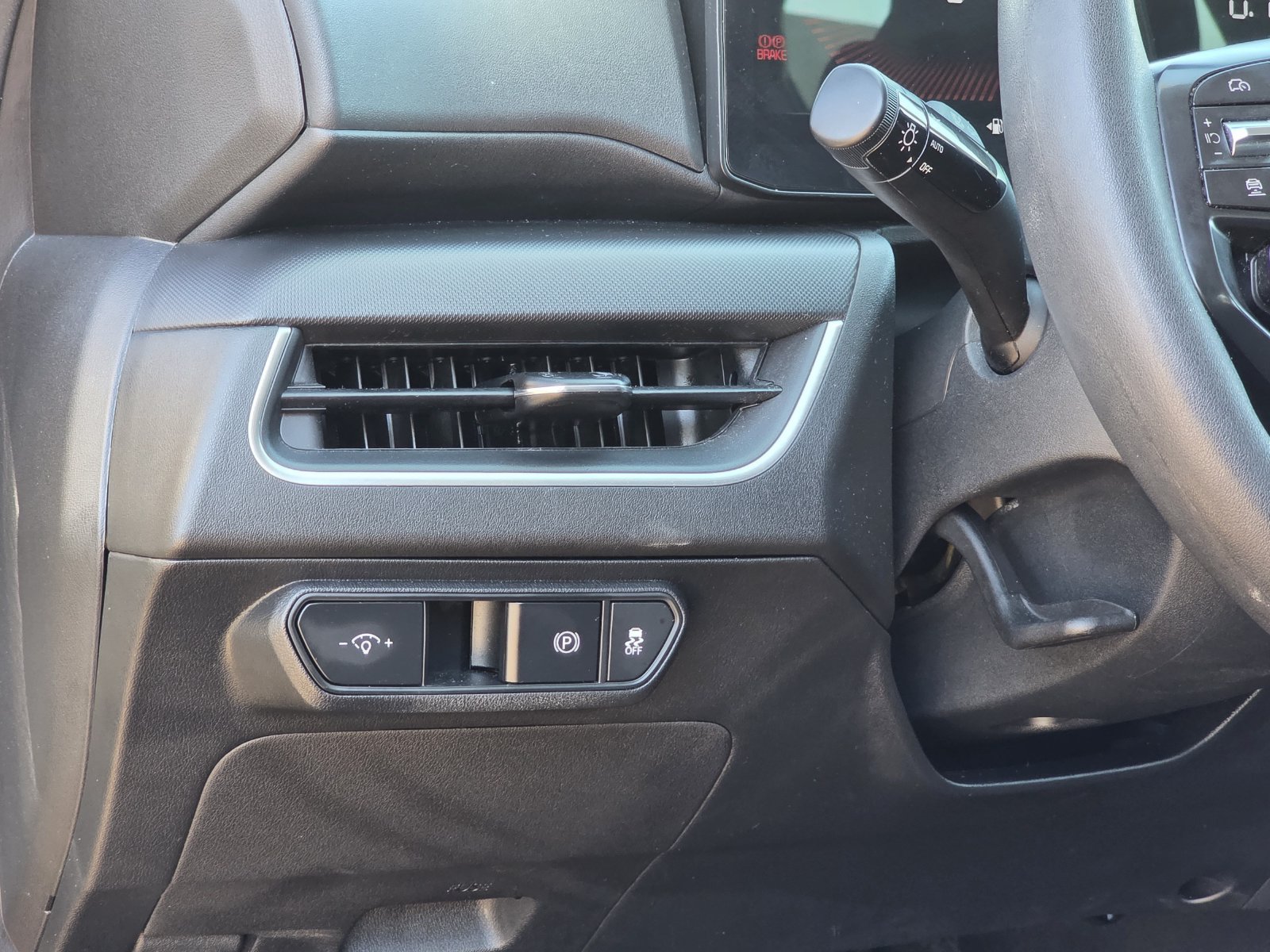Used 2025 Gray Kia LXS image 19