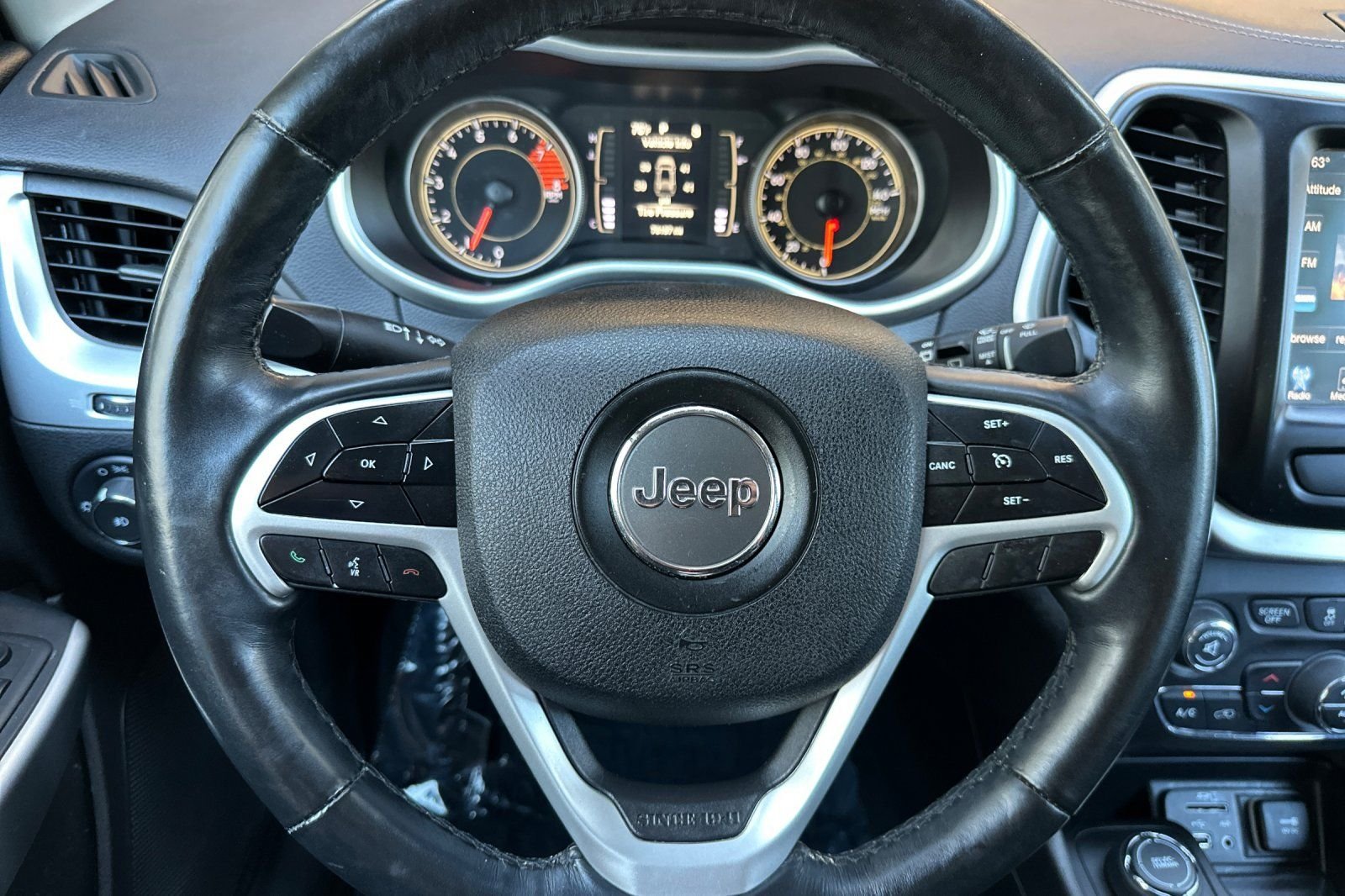 2018 Jeep Cherokee Latitude Plus - Photo 23