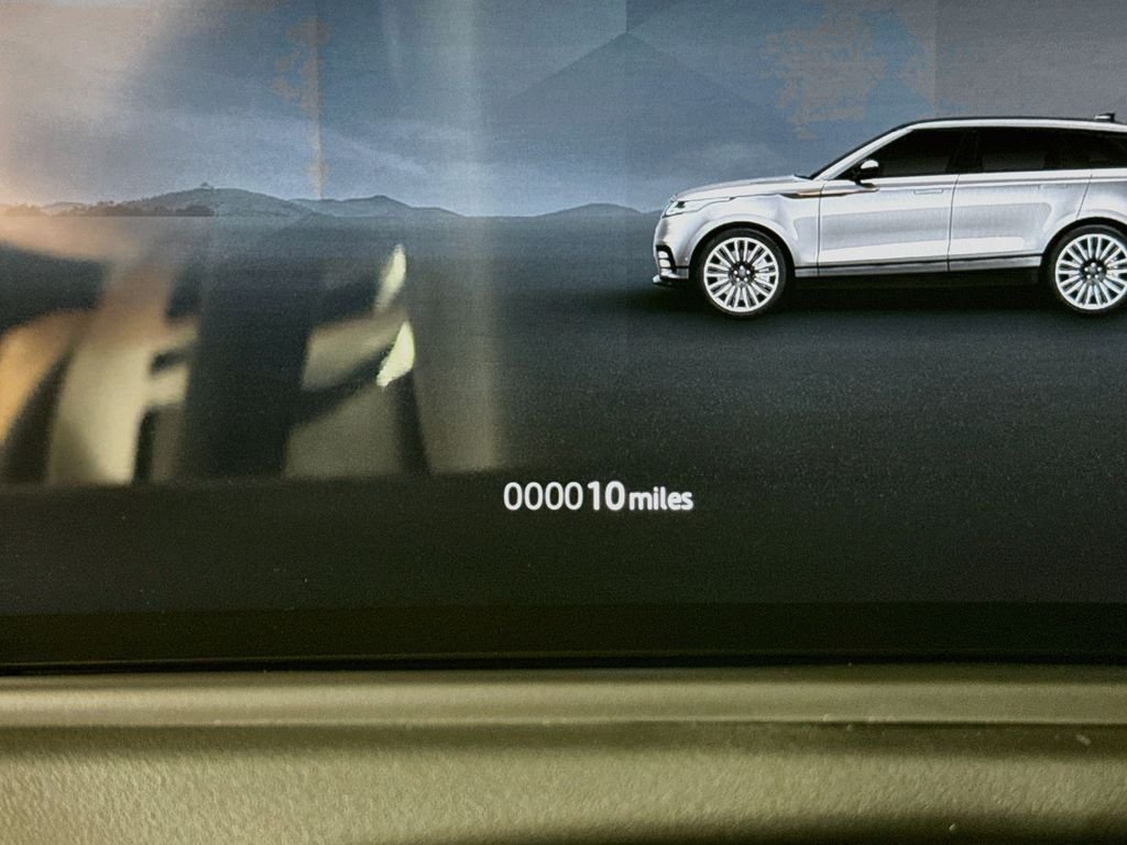New 2026 Carpathian Grey Land Rover  image 13