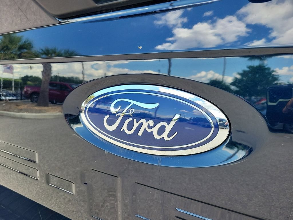 Used 2022 Blue Ford XLT image 8