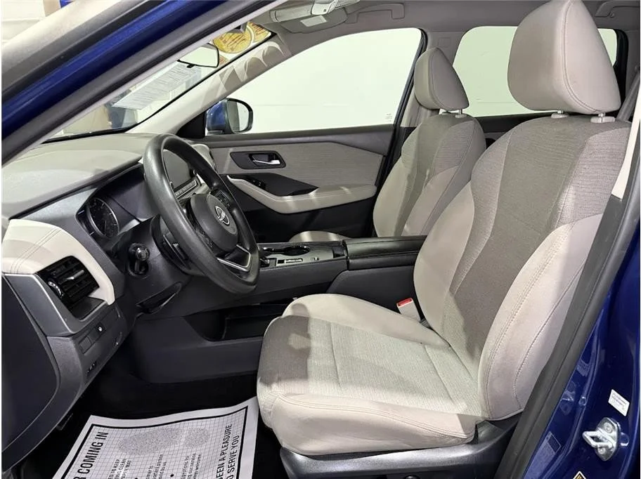 2022 Nissan Rogue SV - Photo 12
