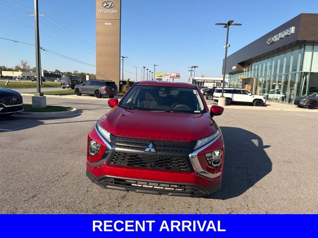 Used 2023  Mitsubishi ES image 4