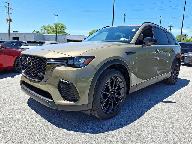 New 2026 Beige Mazda 3.3 Turbo Preferred image 2