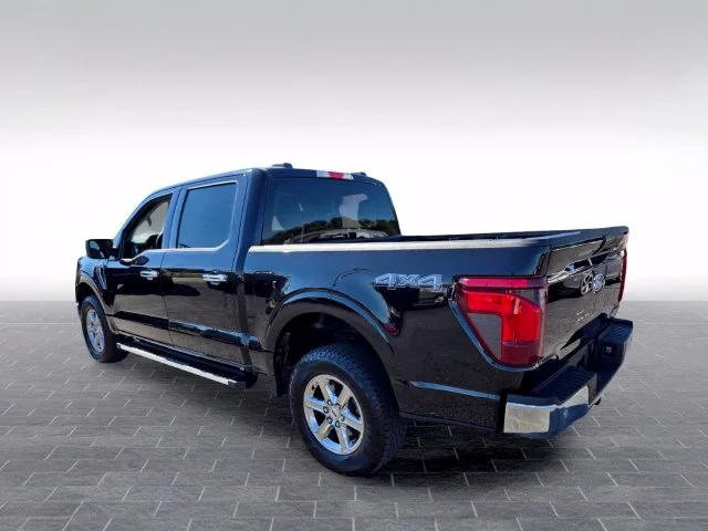 Used 2025 Black Ford XLT image 5