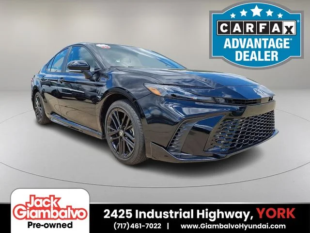 2025 Toyota Camry SE