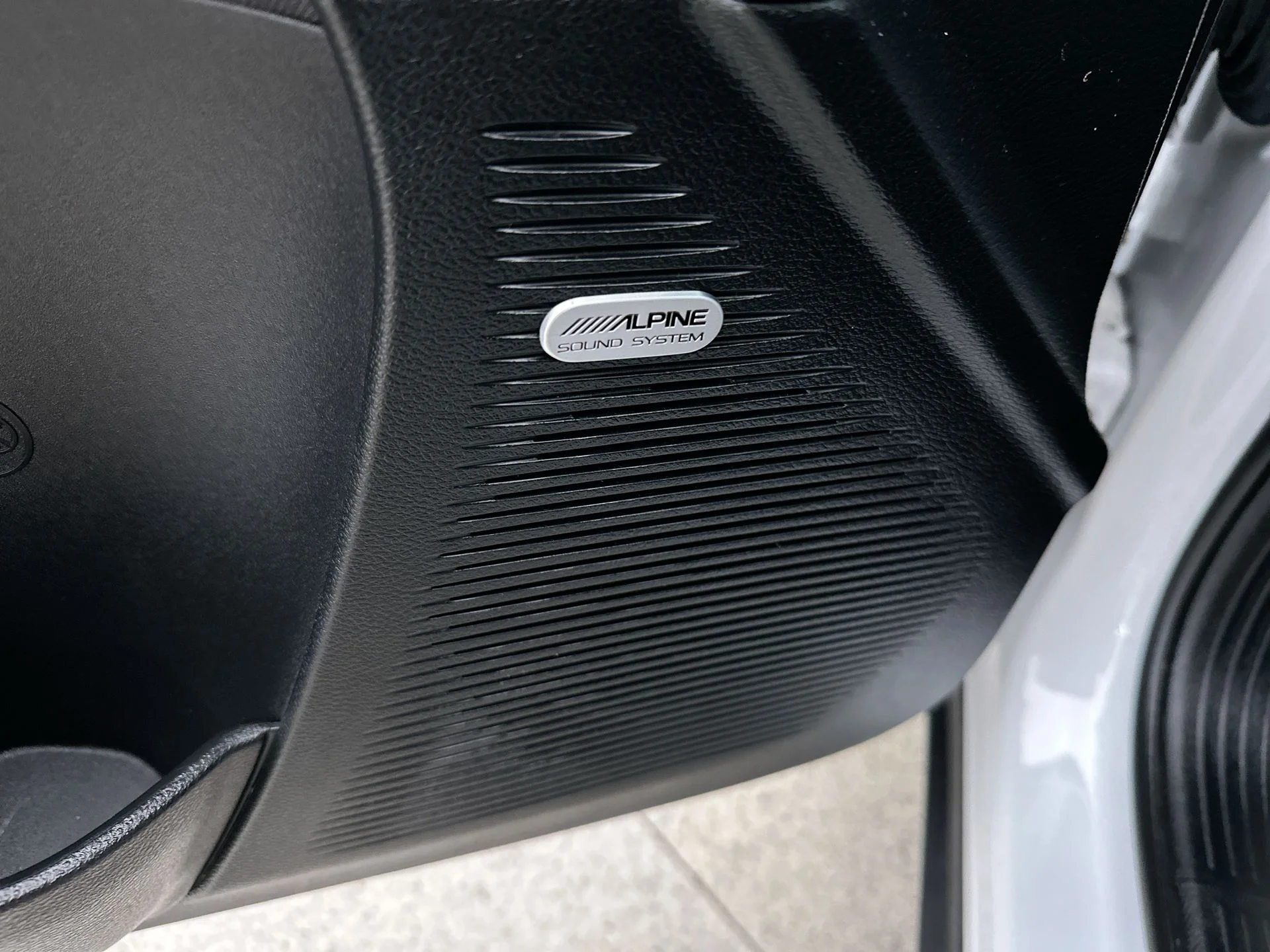 Used 2022 White Dodge R/T Scat Pack Widebody image 33