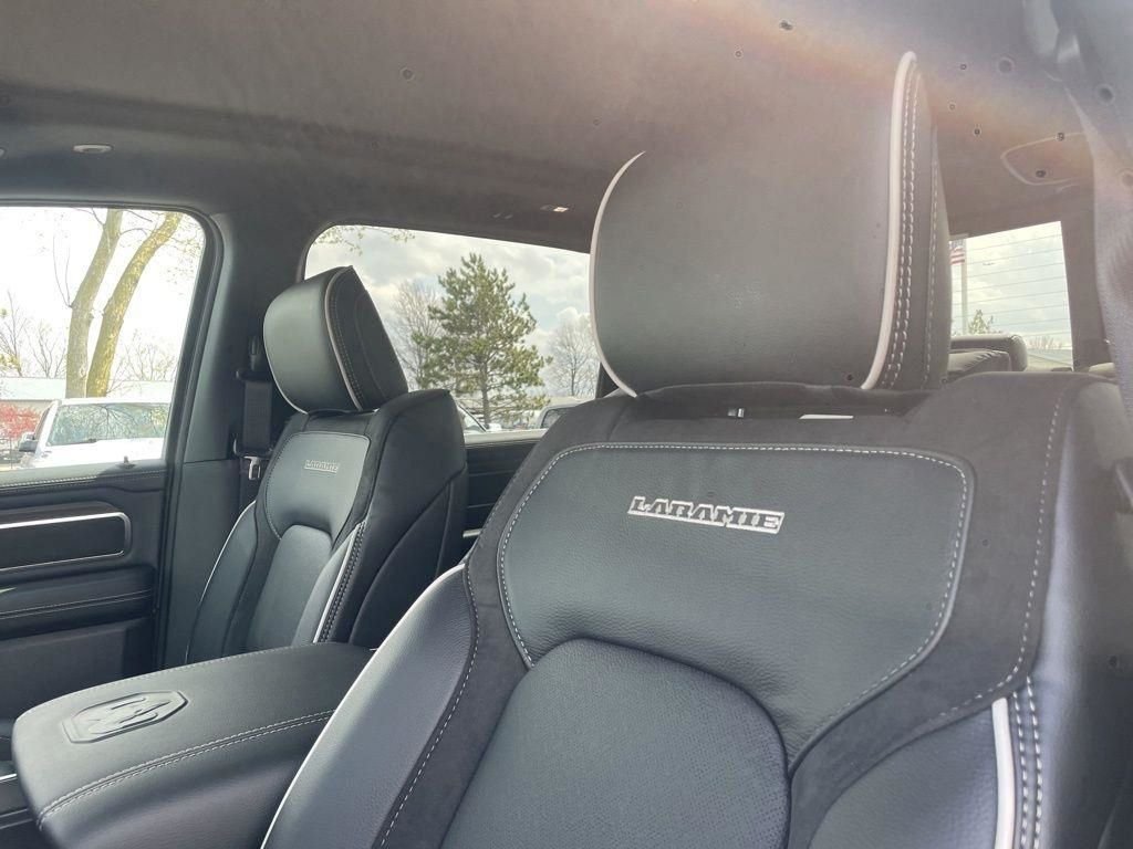 New 2026 Granite Crystal Metallic Clear-Coat Exterior Paint RAM Laramie image 21