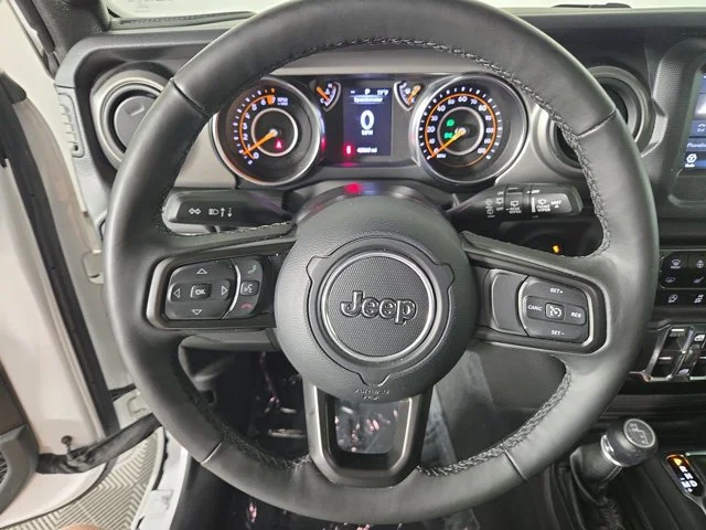 Used 2022 White Jeep Unlimited Willys image 20