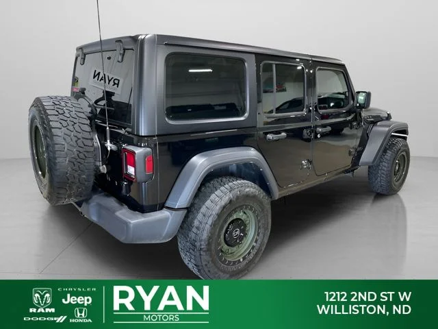 Used 2023 Black Jeep Sport image 3