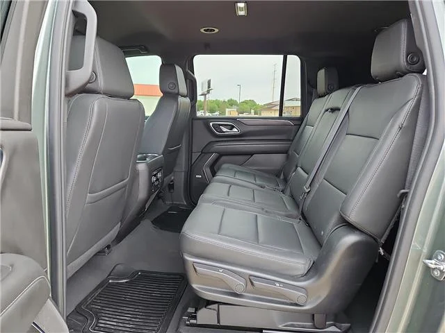 Used 2024 Green Chevrolet LT 4x4 image 10
