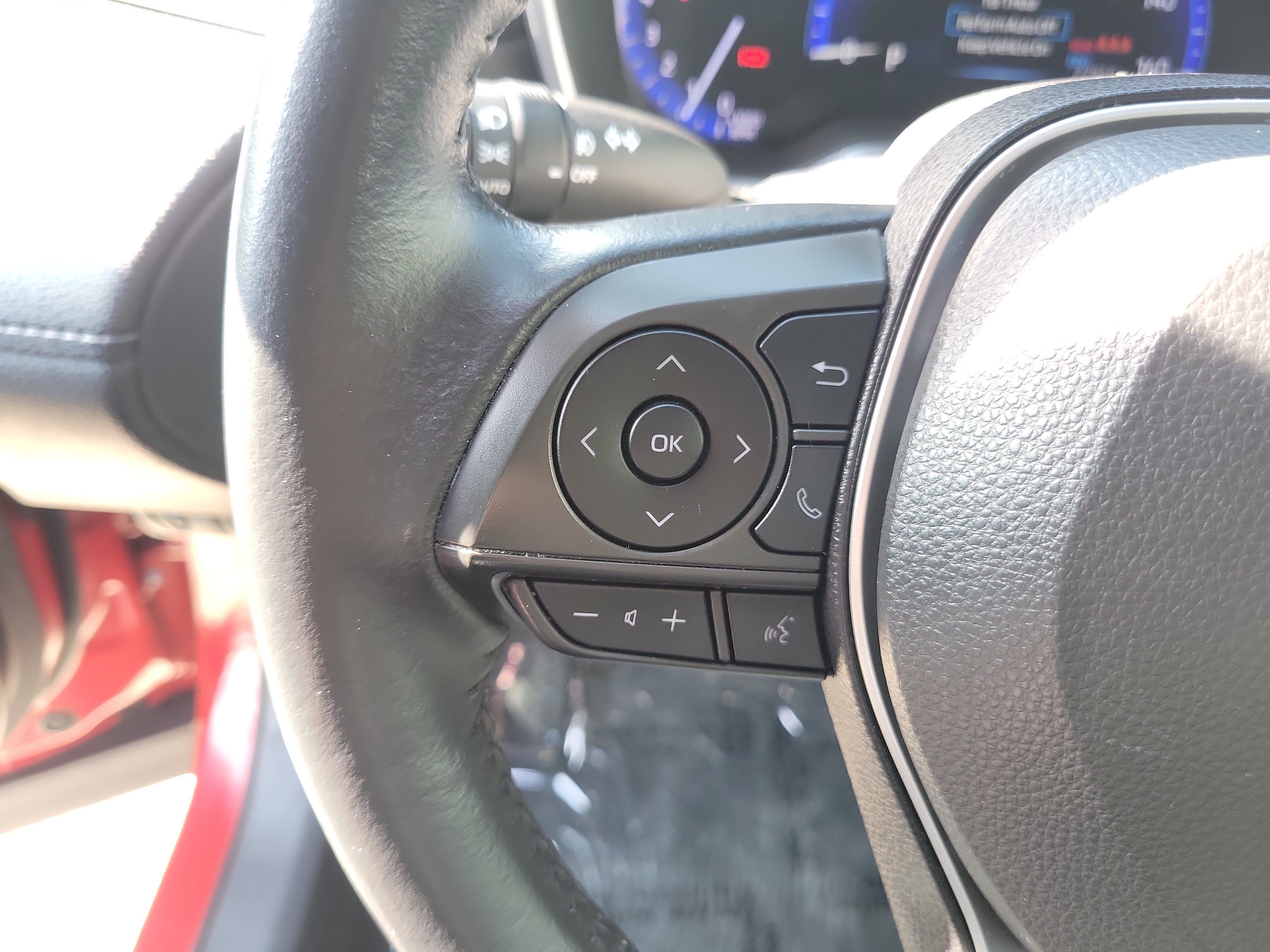 Used 2022 Barcelona Red Metallic Toyota XLE image 26