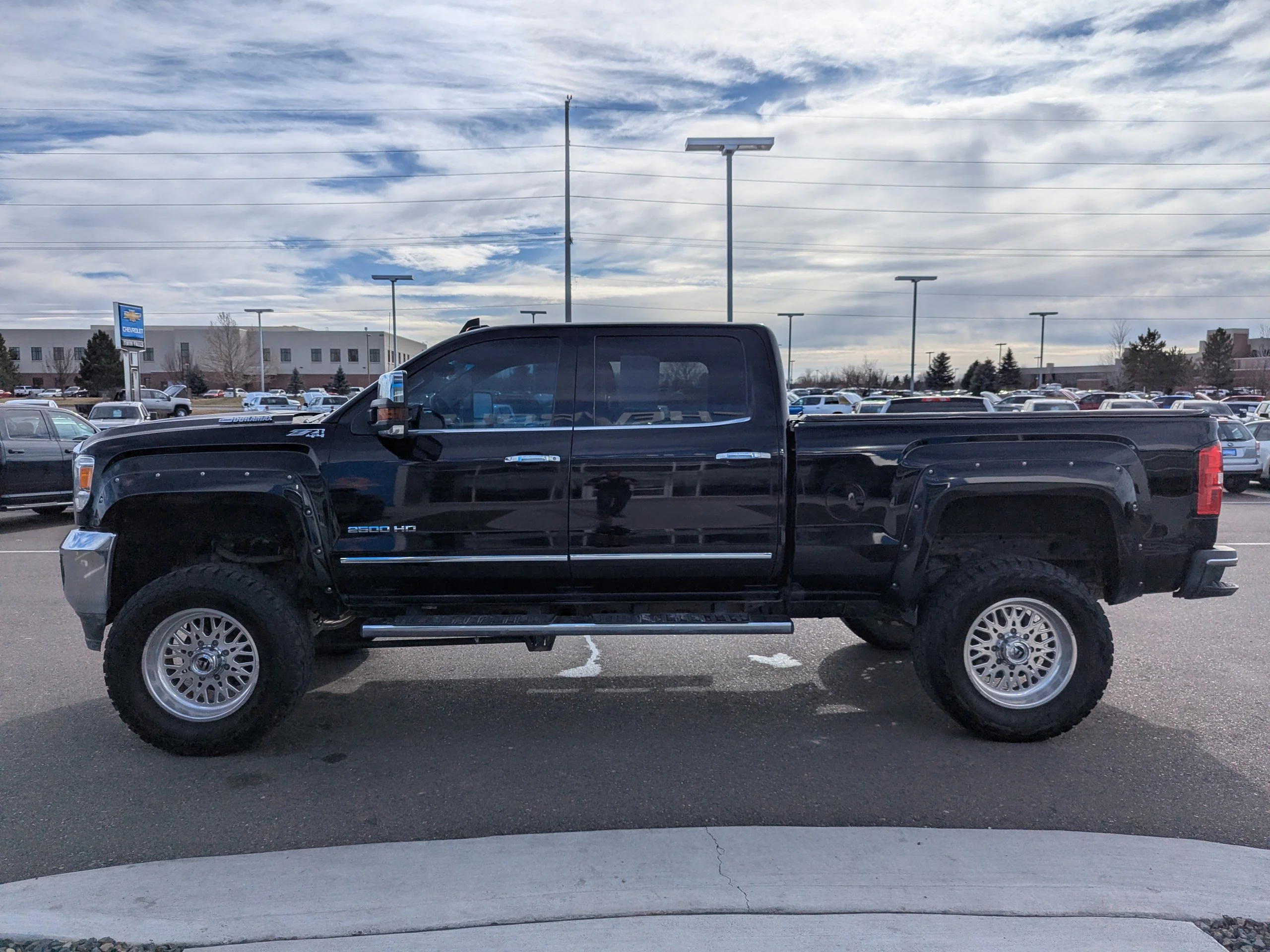 2018 GMC Sierra 2500HD SLT - Photo 9