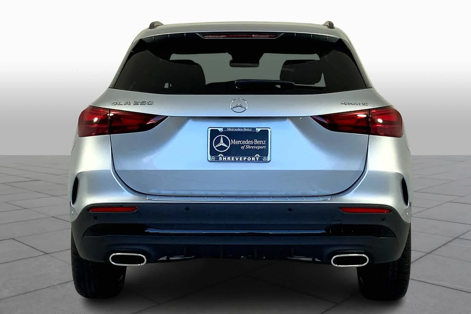 New 2025 Cirrus Silver Metallic Mercedes-Benz GLA 250 image 4