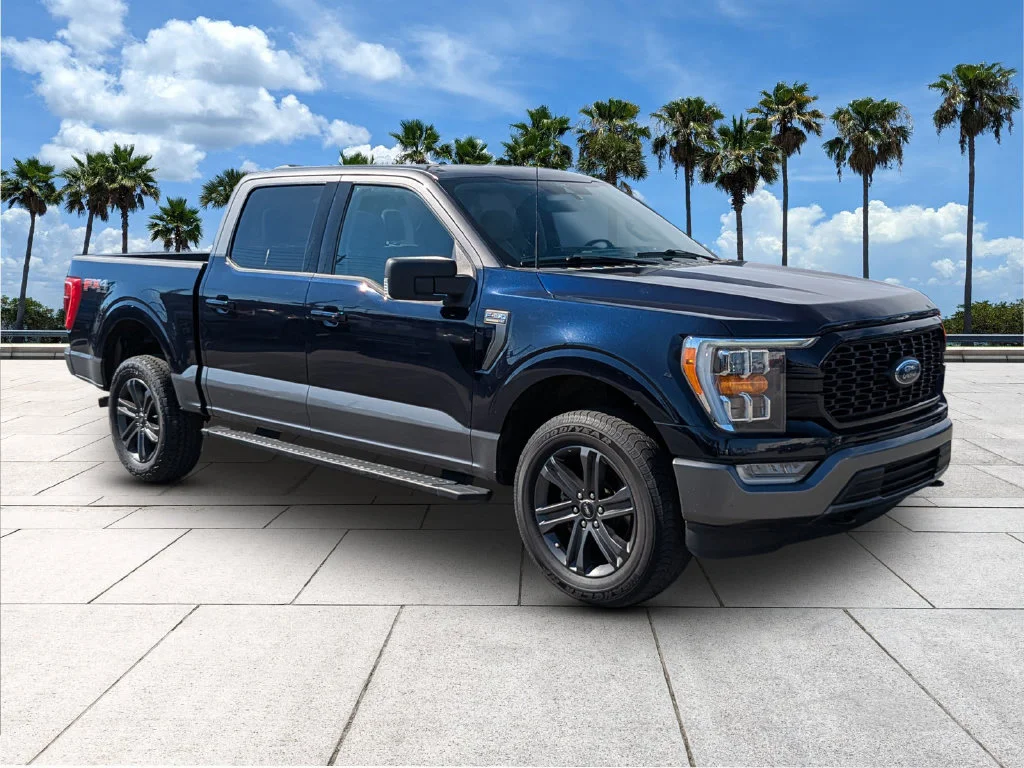 Used 2023 Antimatter Blue Metallic Ford XLT image 2
