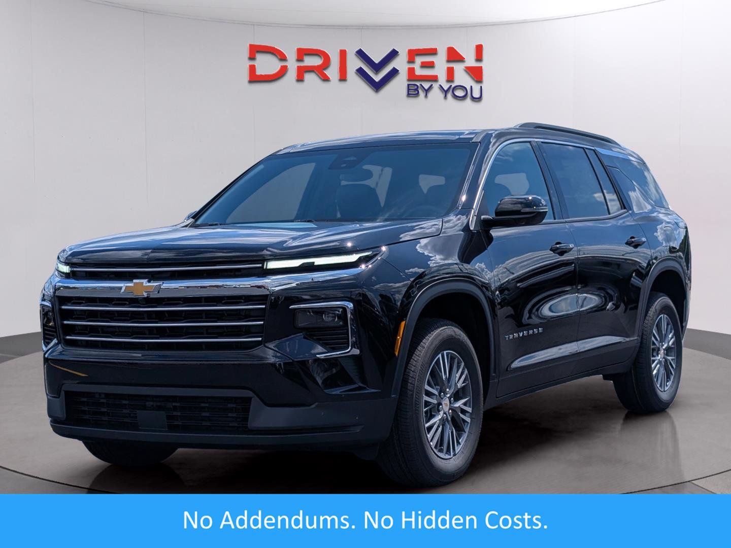 2026 Chevrolet Traverse FWD LT's photo