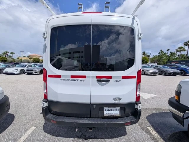 2015 Ford Transit XLT - Photo 8