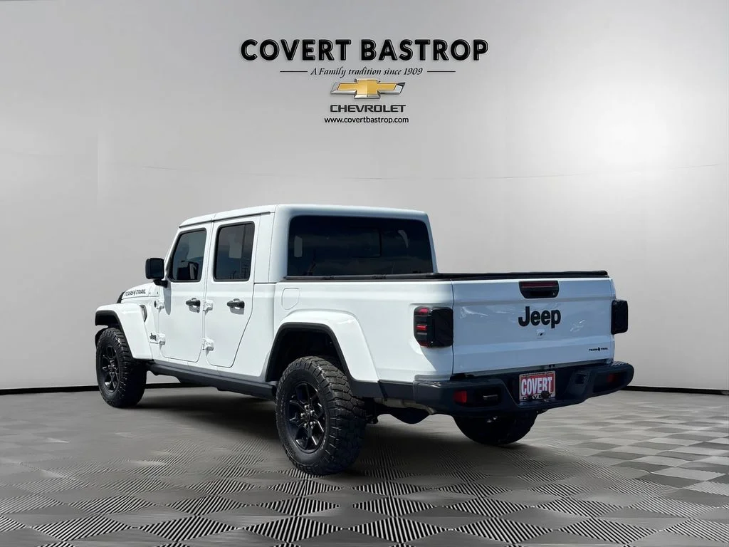 Used 2024 White Jeep Texas Trail image 5