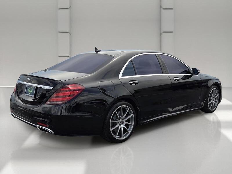 Used 2018 Black MERCEDES-BENZ S 560 SEDAN image 5
