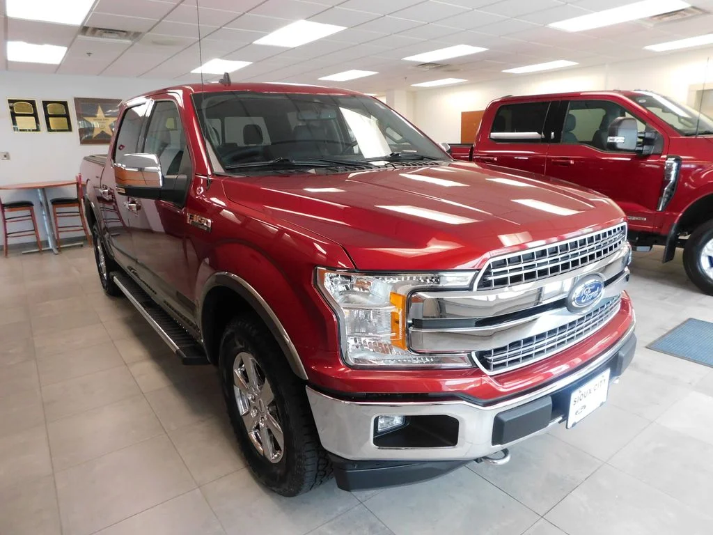 Certified Used 2019 Ruby Red Metallic Tinted Clearcoat Ford Lariat image 3