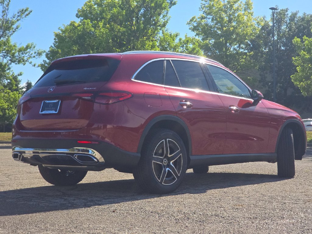 New 2026 MANUFAKTUR Patagonia Red Metallic Mercedes-Benz GLC 300 image 53