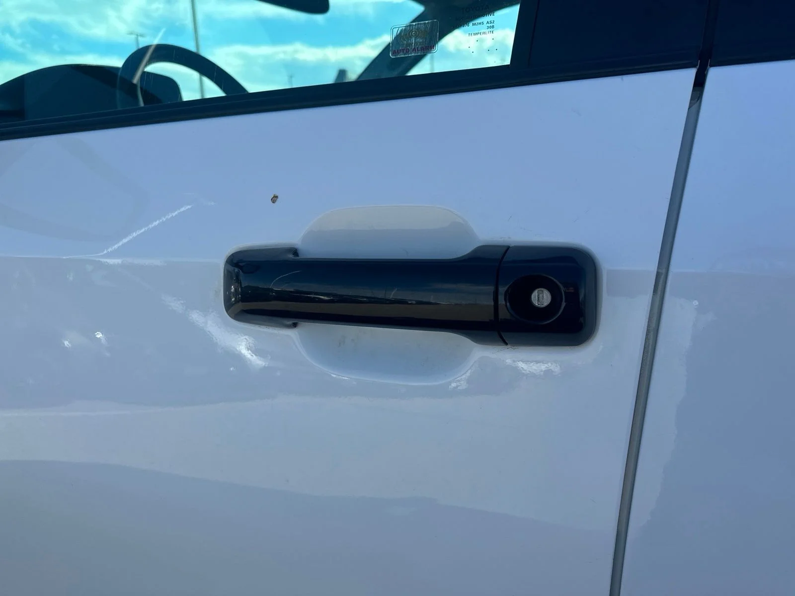 Used 2020 White Toyota SR5 image 10
