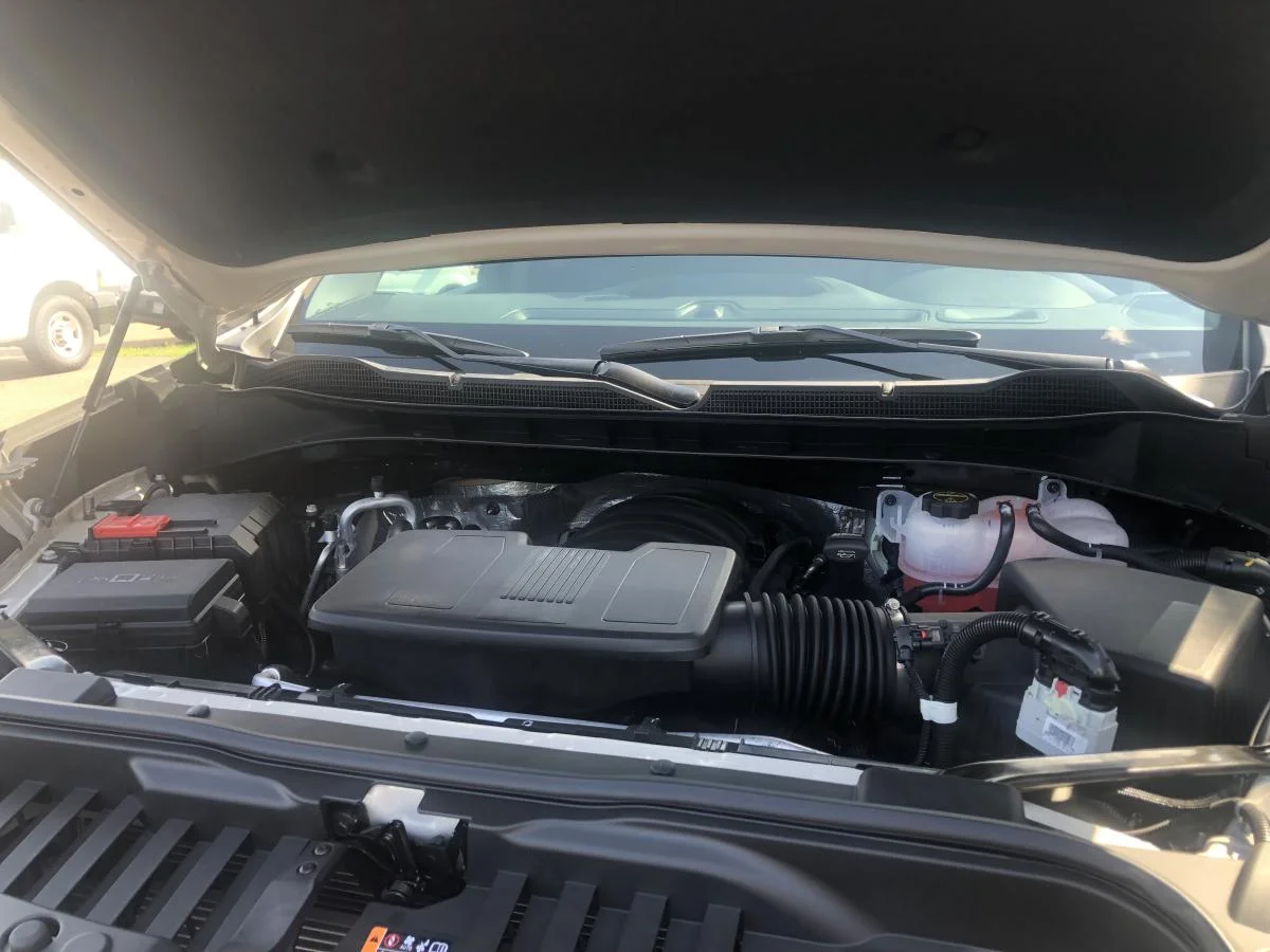 New 2026 White Chevrolet 4wd Crew Cab 147 image 20