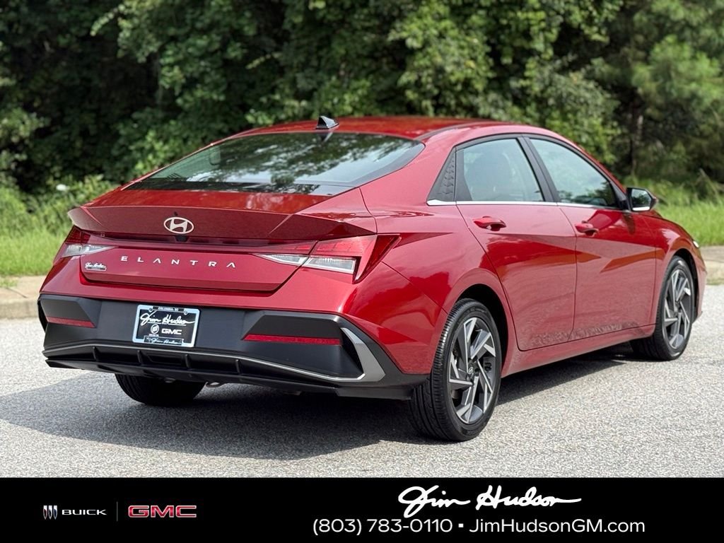 Certified Used 2025 Red Hyundai SEL Convenience image 14