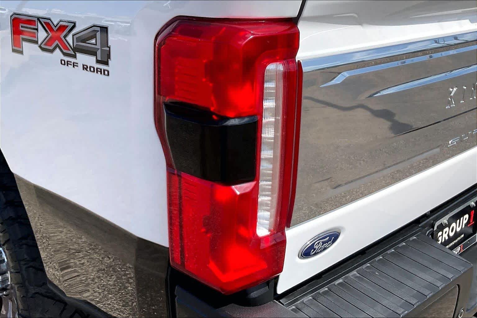 Used 2024 Star White Metallic Tri-Coat/Darkened Bronze Ford King Ranch image 28