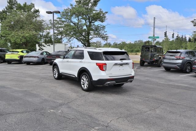 Used 2021 White Metallic Ford Limited image 5