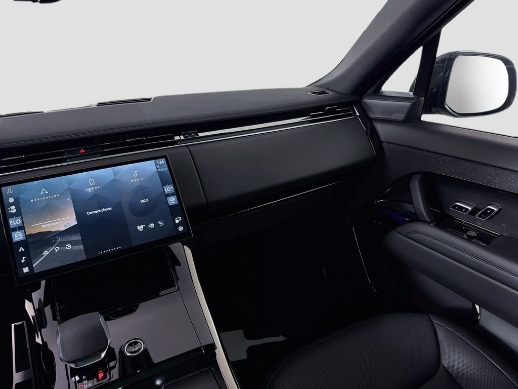 New 2027 Santorini Black Land Rover Dynamic SE P400 image 25