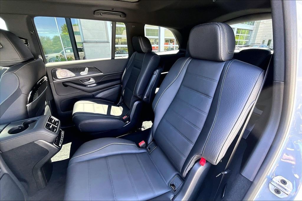 New 2026 MANUFAKTUR Alpine Grey Mercedes-Benz GLS 450 image 24