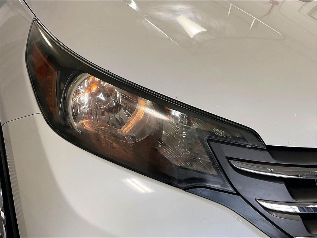 Used 2013 White Honda EX-L image 32