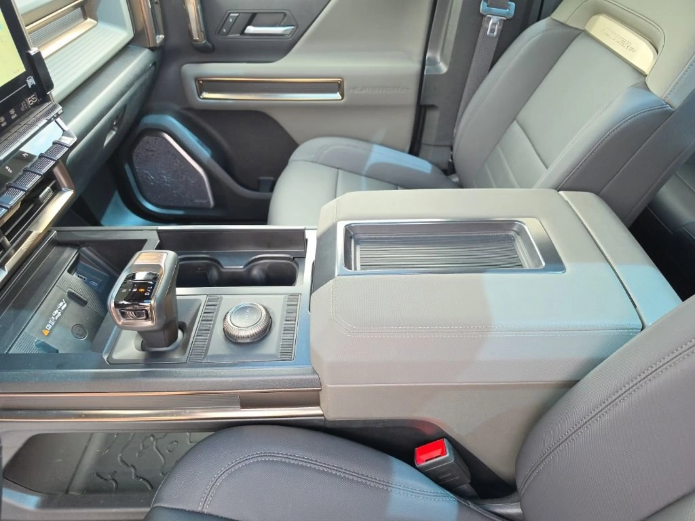 Used 2024 Interstellar White GMC 2X image 24