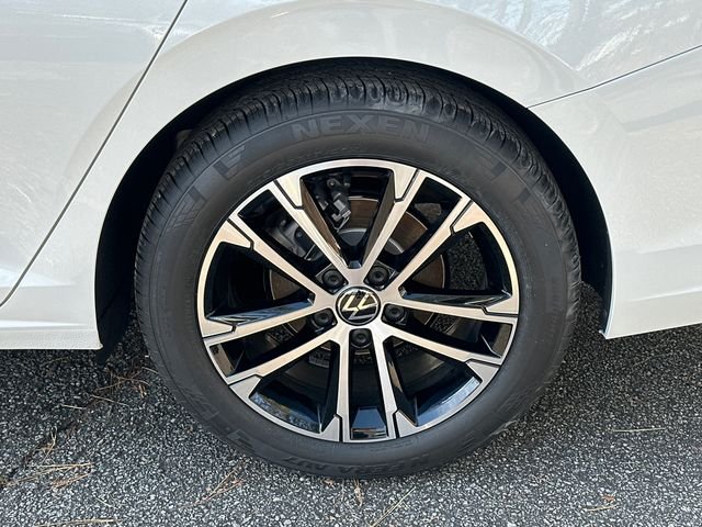New 2026 White Volkswagen 1.5T Sport image 19