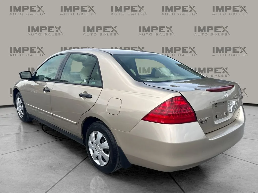Used 2006 Gold Honda Value Package image 2