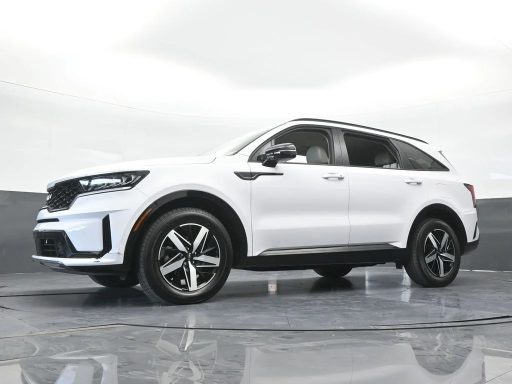 Used 2023 Glacial White Pearl Kia EX image 60