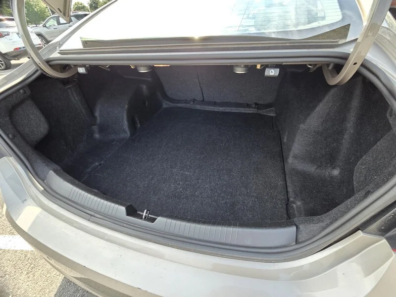 Used 2024 Mineral Gray Metallic CHEVROLET LT image 15