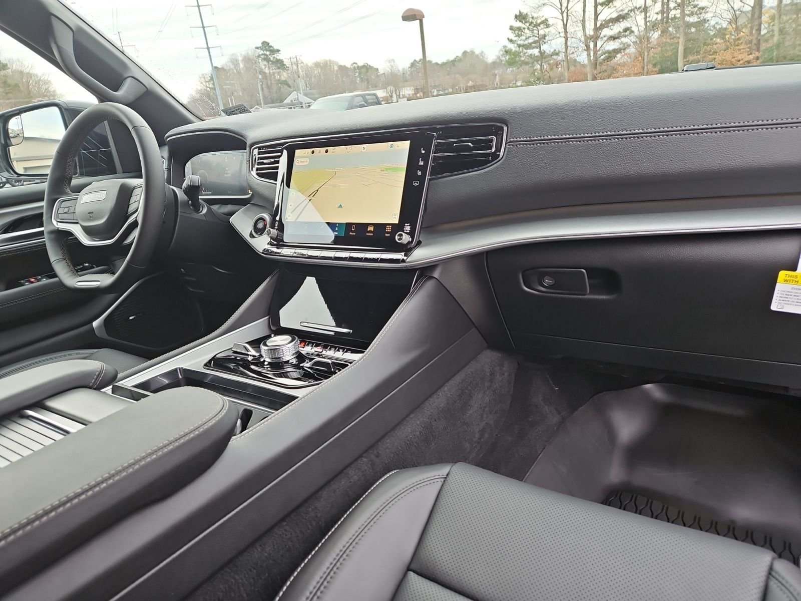 New 2026 Silver-Zynith Exterior Paint Jeep Limited Altitude image 16