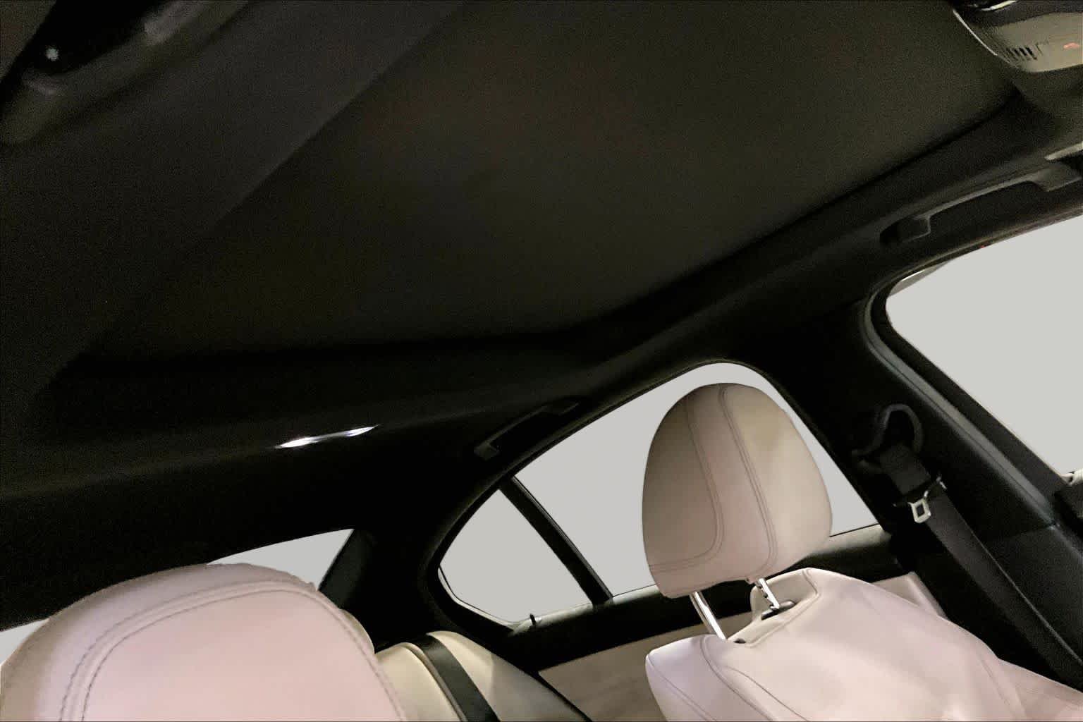 Used 2019 Vermont Bronze Metallic BMW 330i xDrive image 14