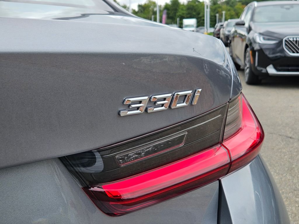 Used 2024 Skyscraper Grey Metallic BMW 330i xDrive image 10