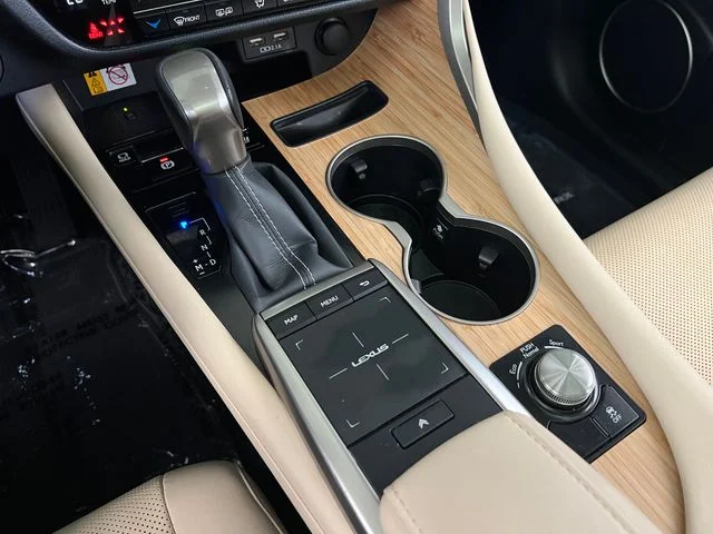Used 2022 Eminent White Pearl Lexus 350L image 22