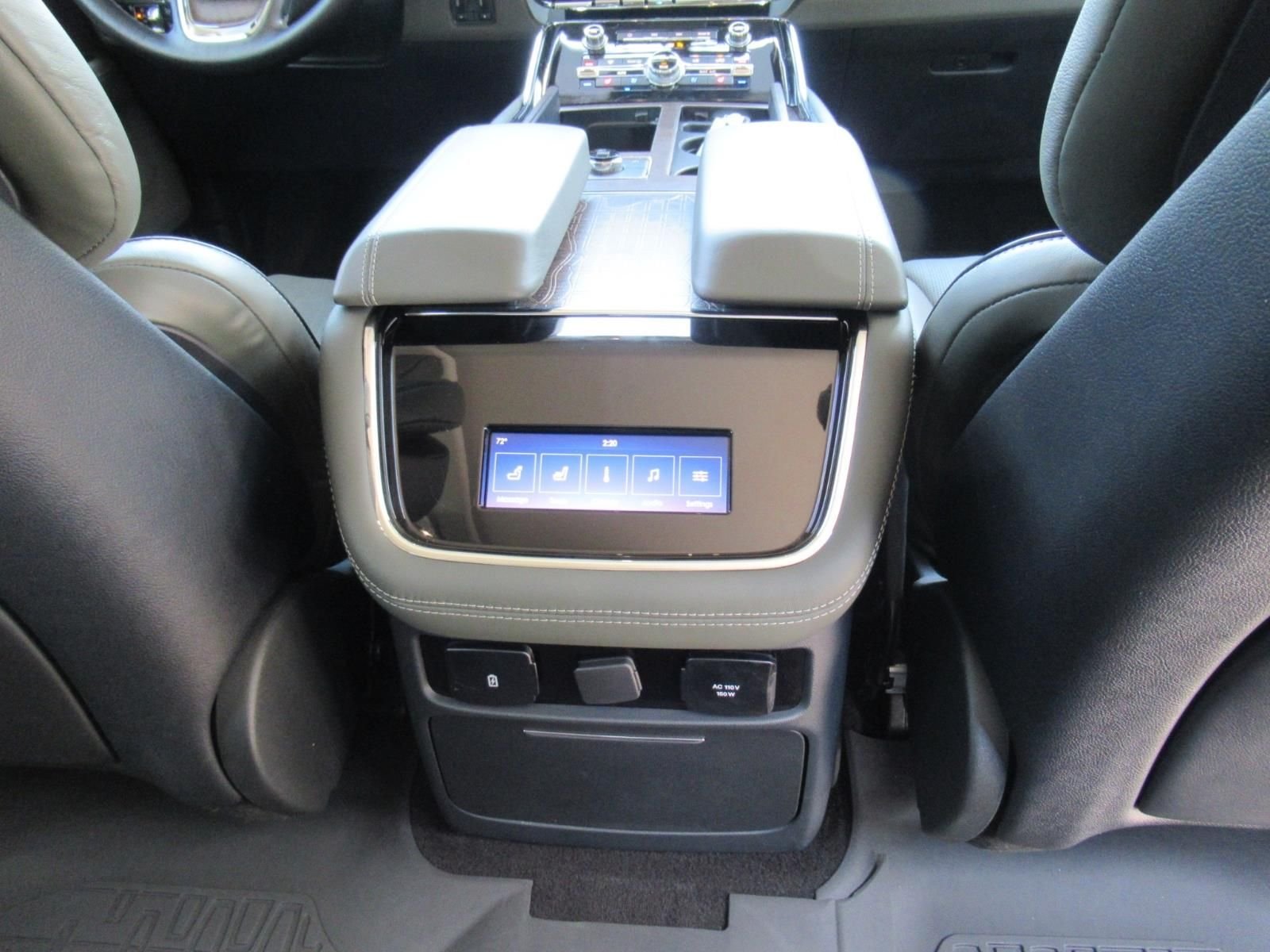 Used 2023 Green Lincoln Black Label image 33