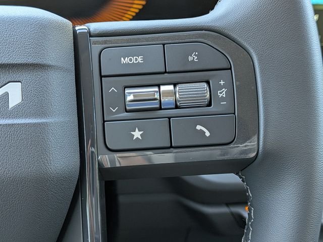 New 2027 Snow White Pearl Kia LX image 26