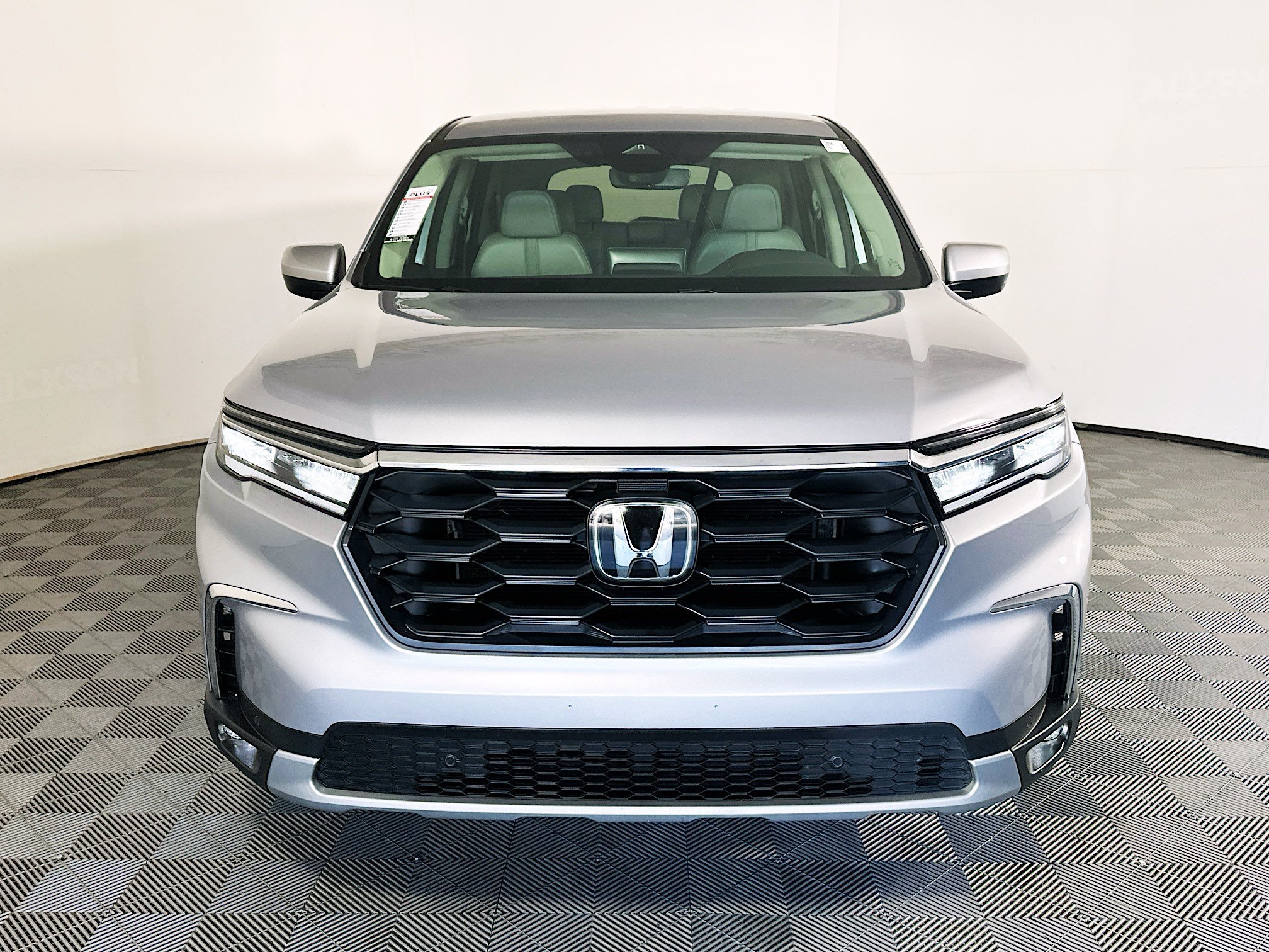 Used 2025 Silver Honda EX-L image 8