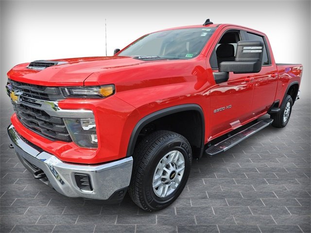 2024 Chevrolet Silverado 2500HD LT photo 3