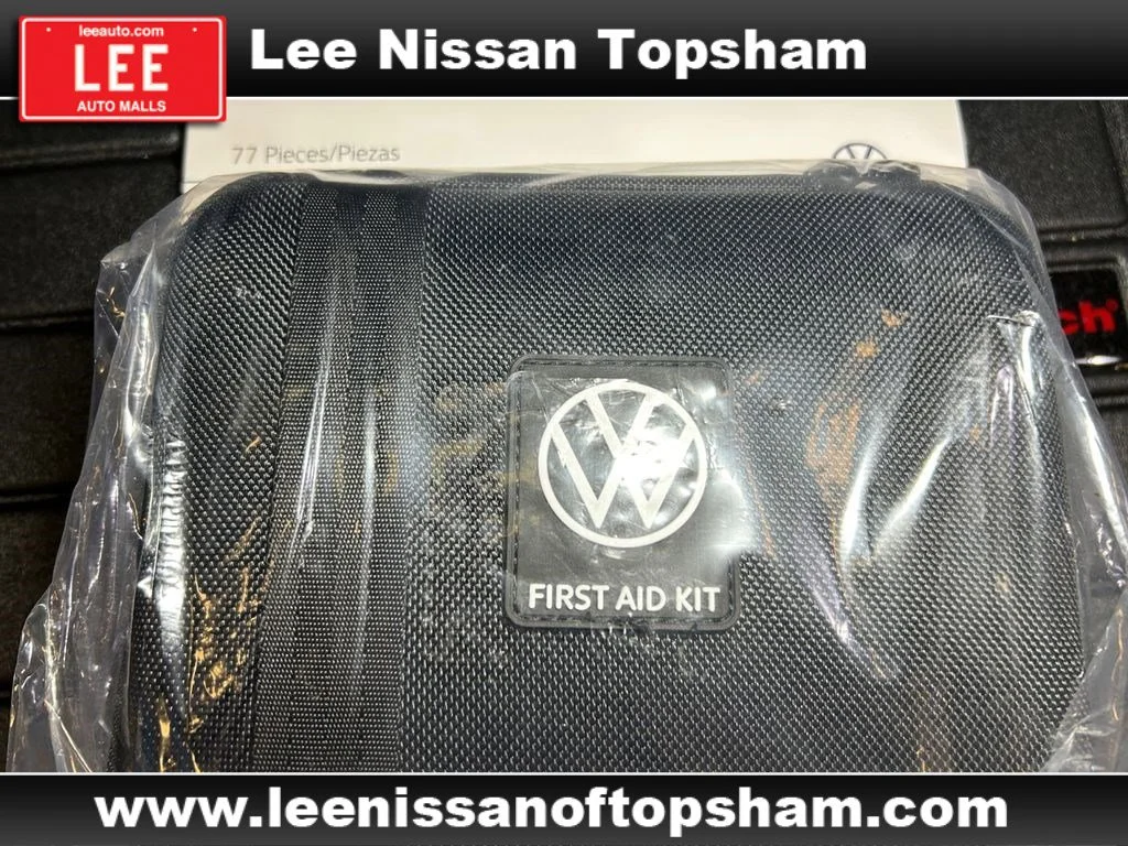 Used 2025 Gray Volkswagen SE R-Line Black image 20