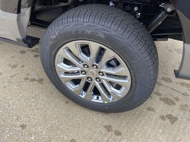 New 2026 Agate Black Metallic Ford King Ranch image 7