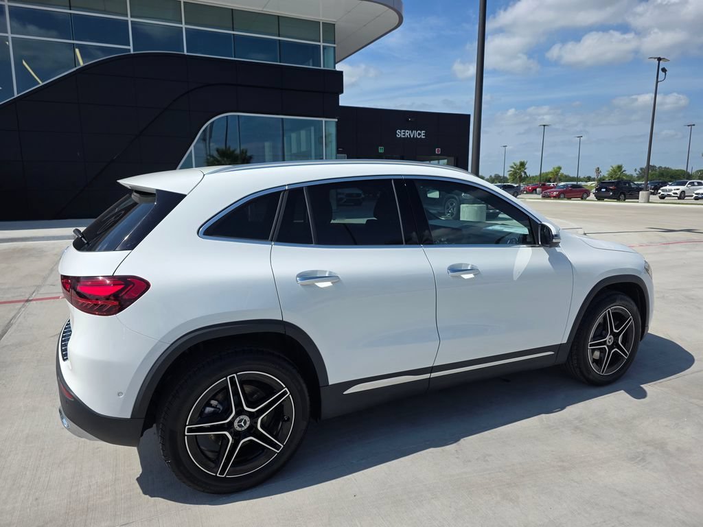 New 2026 Polar White Mercedes-Benz GLA 250 image 36