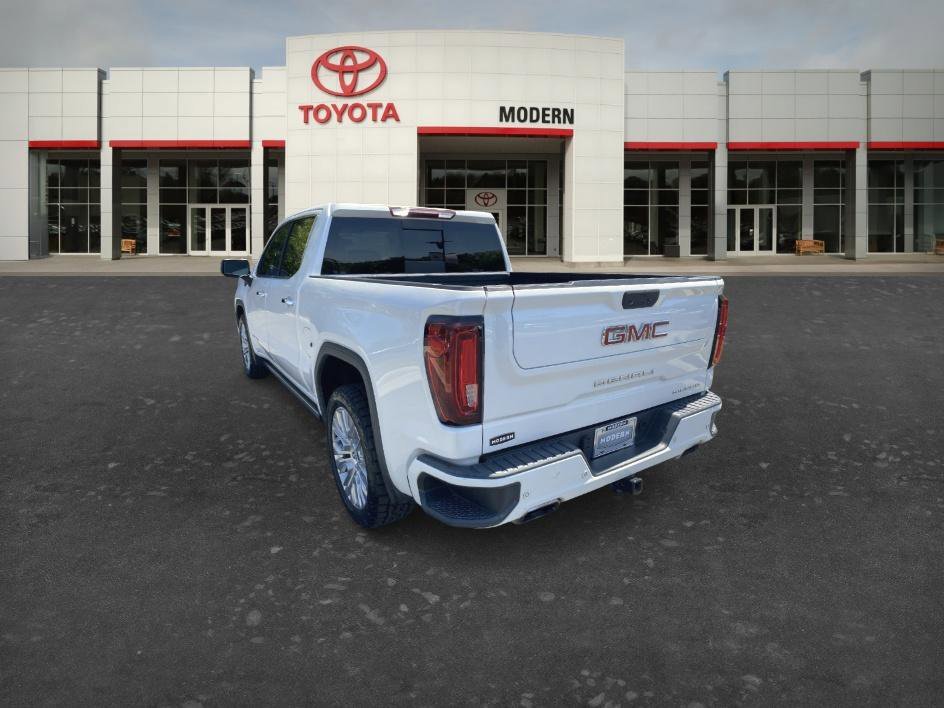 Used 2021 White Frost Tricoat GMC Denali image 6